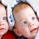 গর্ভে যখন যমজ সন্তান………